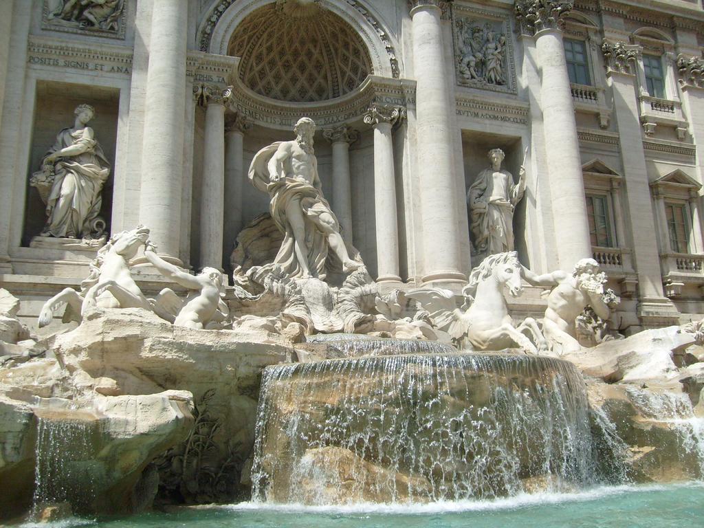 Viale Del Colosseo Acomodação com café da manhã Roma Exterior foto