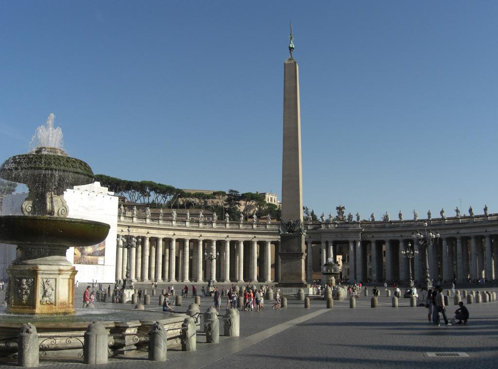 Viale Del Colosseo Acomodação com café da manhã Roma Exterior foto